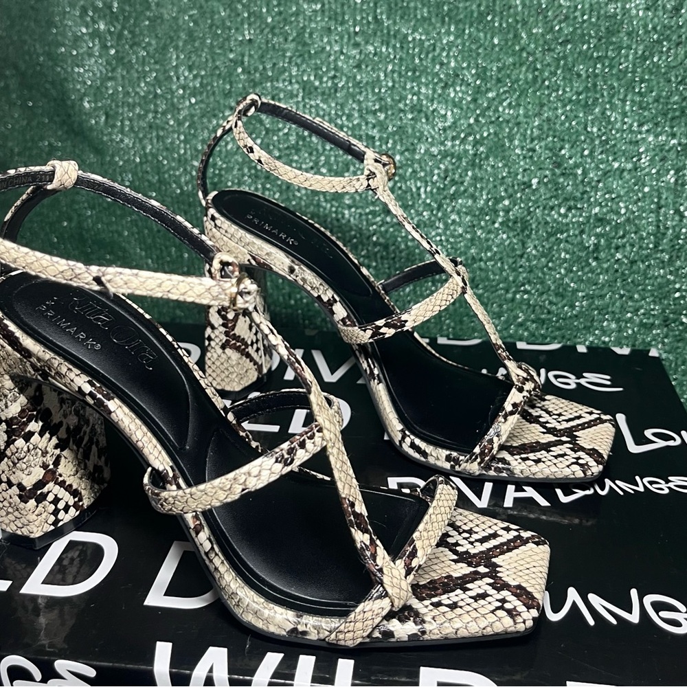 Zara Black and Cream Snake Print Heels